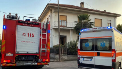 Aversa: donna di 57 anni trovata morta in casa. Avviati gli accertamenti delle forze dell'ordine