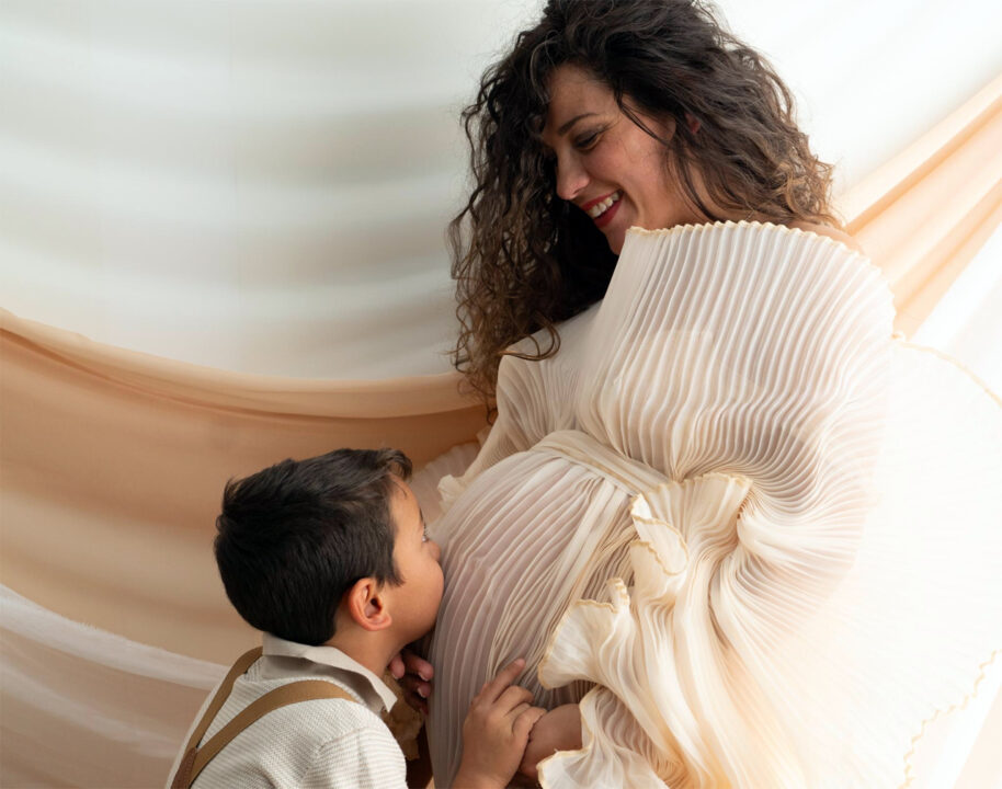Crescere con Cinzia: il progetto che racconta la forza di una madre, di un’imprenditrice e di una donna al servizio delle famiglie