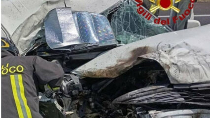 Schianto sull’A1 verso il Sud, addio alle vacanze: muore una ragazza di 17 anni, grave l'intera famiglia
