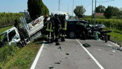 Gaiarine scontro tra un'auto e due furgoni: uno finisce nel fosso