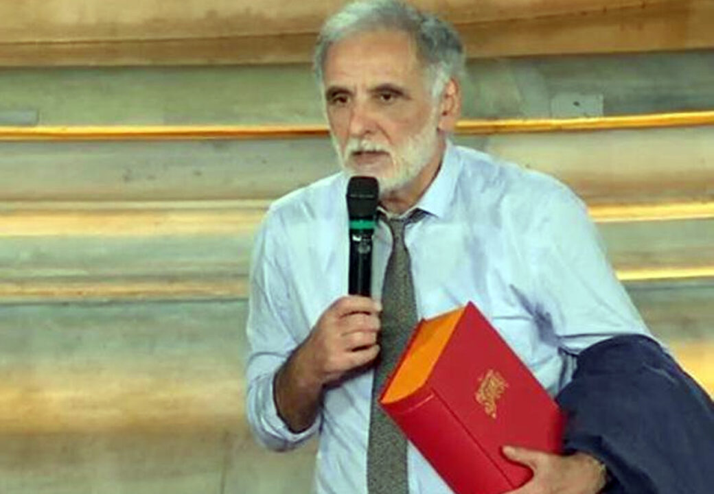 Il Premio Strega 2026 consacra Michele Mari: trionfo a 190 voti per ‘I convitati di pietra’