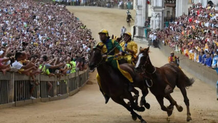 Meteo killer in Piazza del Campo, il Palio di Siena è rimandato: si corre domani