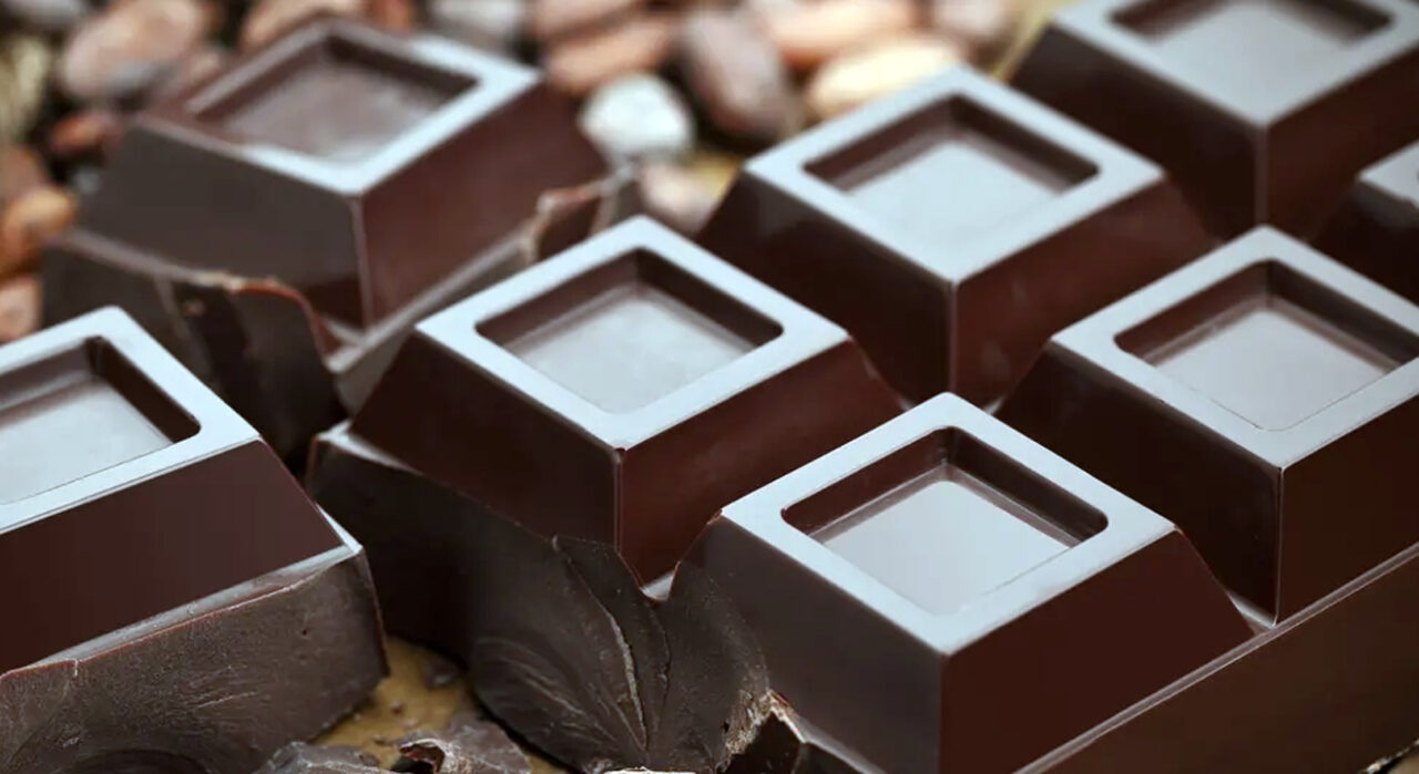Oggi si celebra la Giornata Mondiale del Cioccolato, tra falsi miti e benefici per la salute