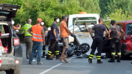 Frontale tra moto e auto sulla Statale del Cerreto: muore Roberto Bertani