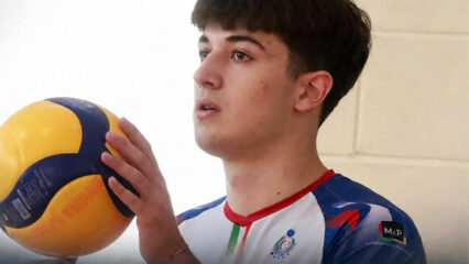 Schianto fatale in auto contro il muro di un'abitazione a San Benedetto: muore il 19enne Davide Spinozzi