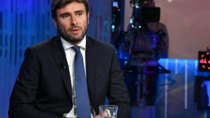 Di Battista riprende conoscenza dopo il malore a Cuba: trasferito a L'Avana. Il Governo pronto al rimpatrio