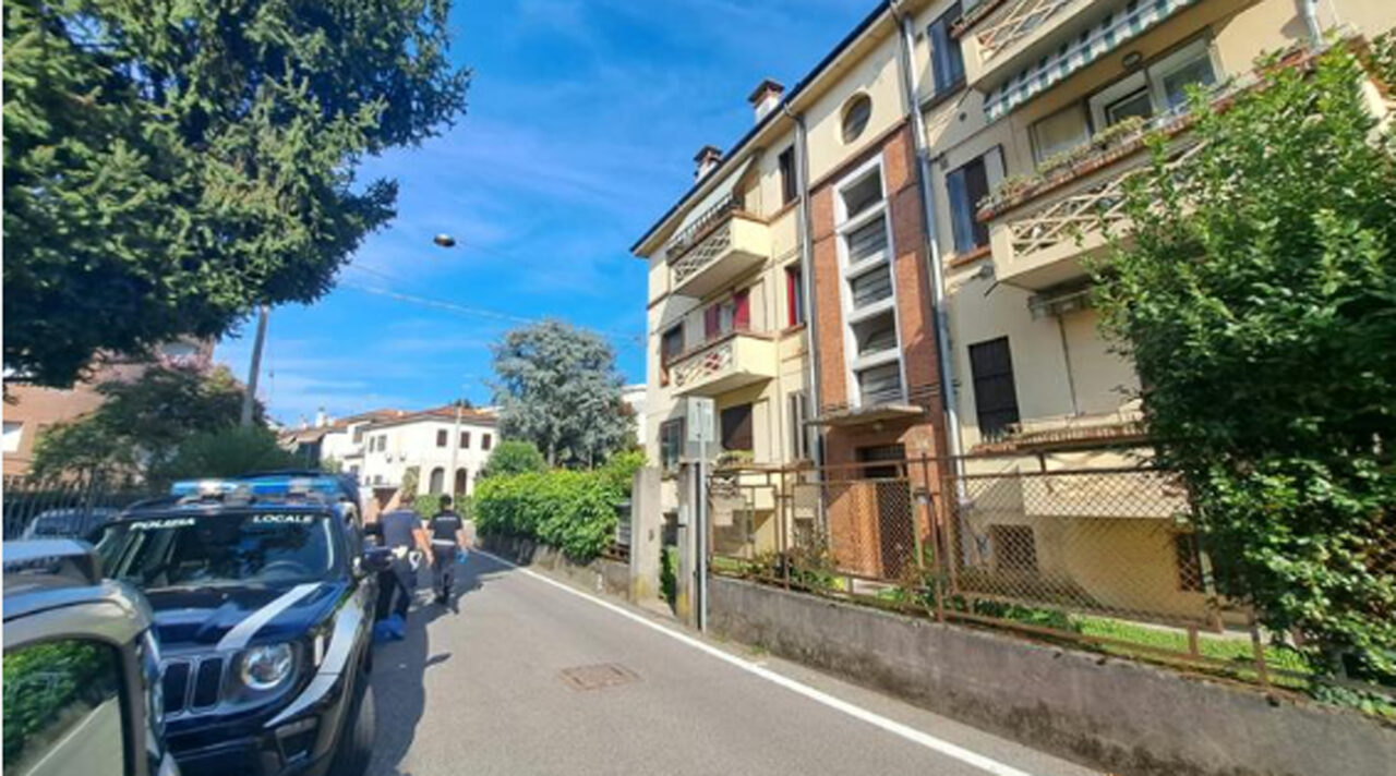 Vicenza, 61enne trovato morto in casa dopo 10 giorni: il corpo in avanzato stato di decomposizione