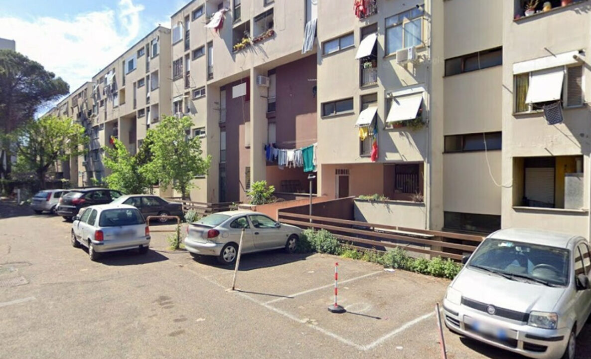 Roma, 71enne uccisa e nascosta nell’armadio: il figlio 51enne ha confessato l’omicidio