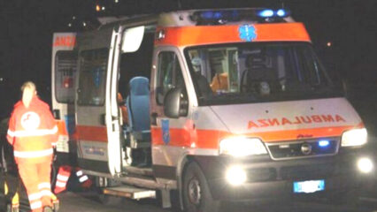 Caltagirone, auto si schianta a forte velocità contro un muro: muore a 22 anni il conducente