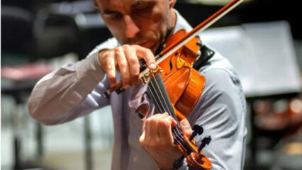 Bari: un camion lo travolge, muore a 45 anni Enrico Vacca, violinista del Teatro Petruzzelli