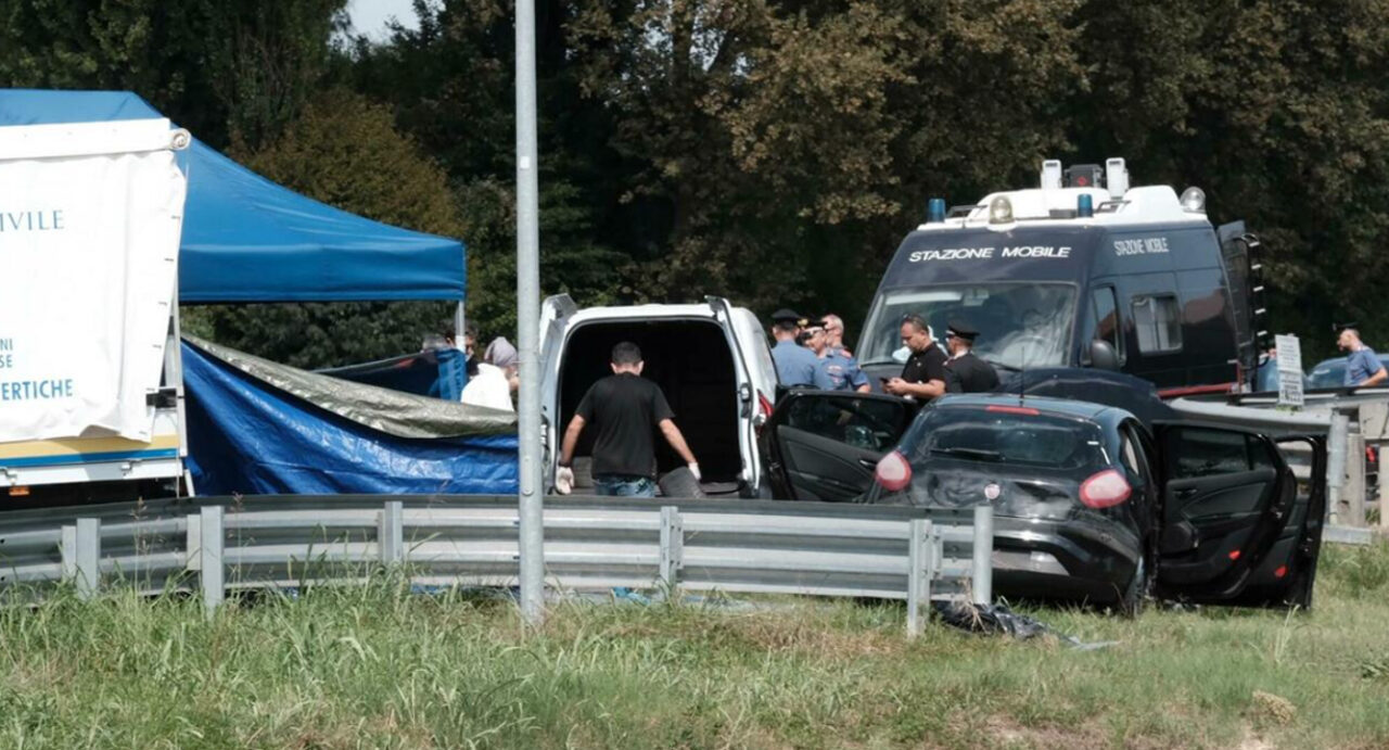 Mani legate e corpo occultato in un’auto senza targa nel Tergola: orrore a San Giorgio delle Pertiche