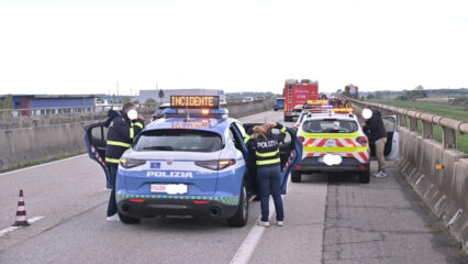 Tragico incidente sulla FiPiLi: auto si ribalta nel tratto livornese, muore un 27enne