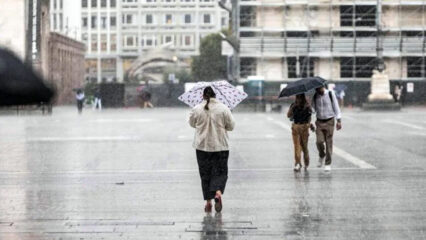 Maltempo in Italia: domani scuole chiuse in Campania e Calabria. La mappa dei comuni e delle regioni a rischio