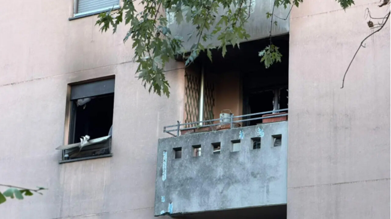 Incendio a Milano, muore 84enne disabile. L’ombra del dolo: i vicini accusano un residente