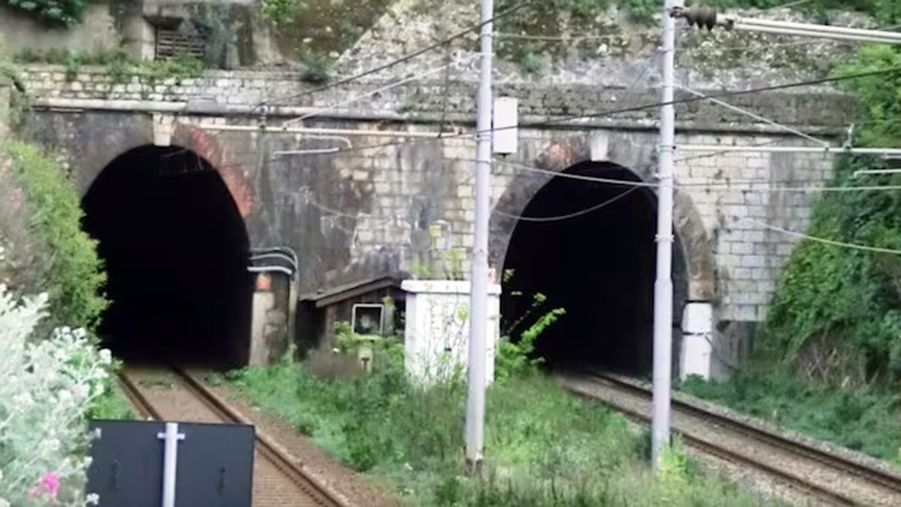 Travolto e ucciso da un treno in galleria nel Tigullio: si ipotizza un tragico incidente