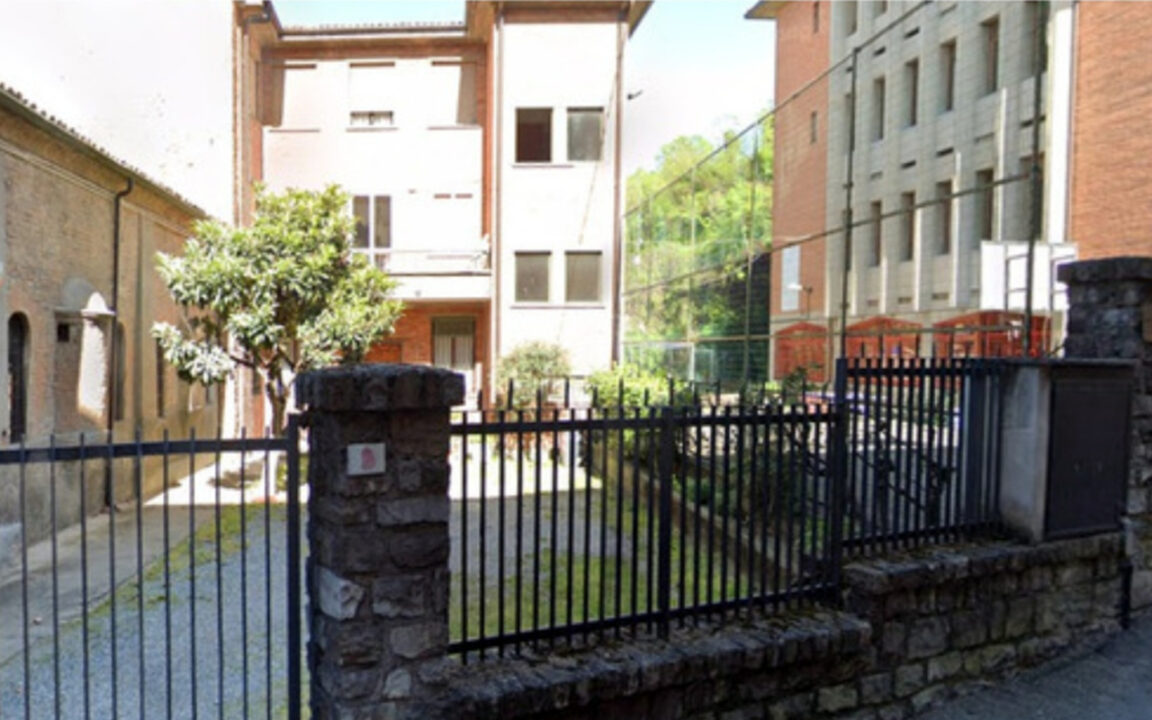 Tortona: bimba di tre anni uccisa a coltellate in casa: arrestata la madre